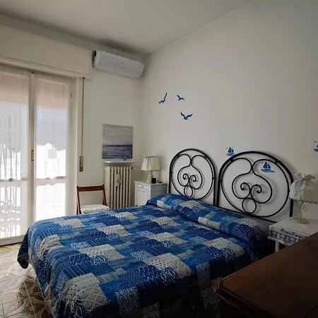 アパート La Casa Di Giugiu ディアーノ・マリーナ
